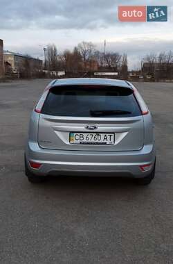 Хэтчбек Ford Focus 2011 в 