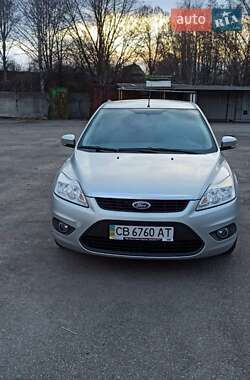 Хэтчбек Ford Focus 2011 в 