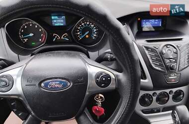 Универсал Ford Focus 2014 в 