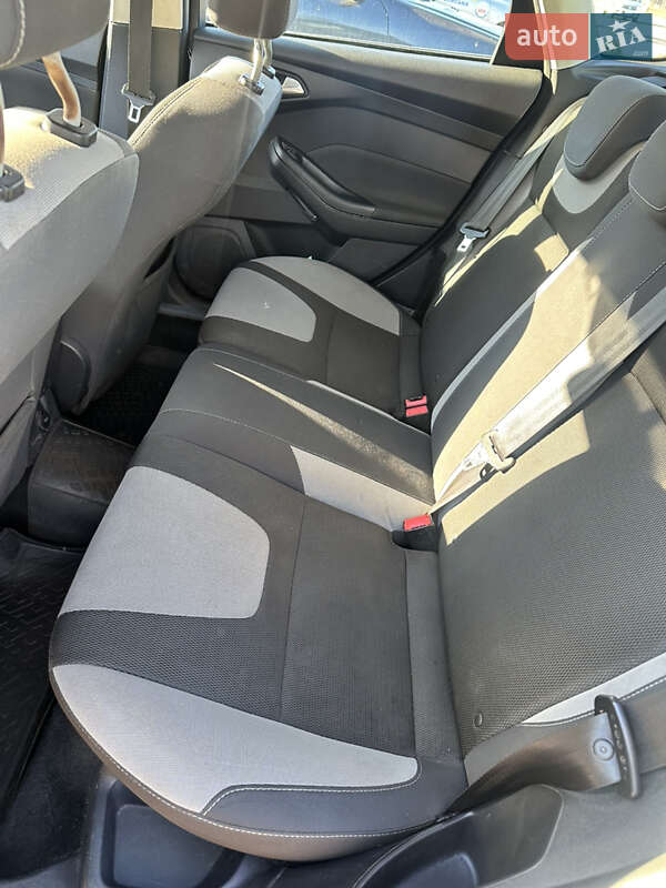 Хэтчбек Ford Focus 2013 в Сумах фото 12 Хэтчбек Ford Focus 2013 в Сумах