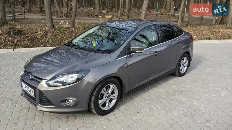 Седан Ford Focus 2013 в 