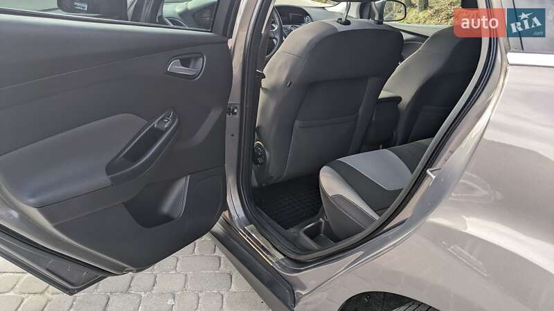 Седан Ford Focus 2013 в Львове