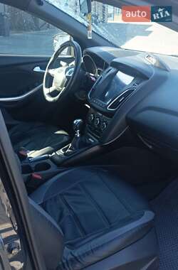Хетчбек Ford Focus 2014 в 