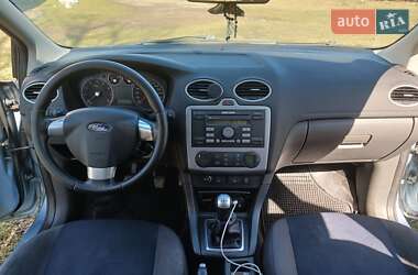 Седан Ford Focus 2005 в 