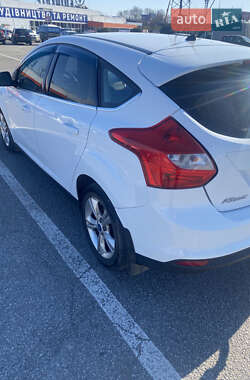 Хэтчбек Ford Focus 2013 в 