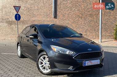 Седан Ford Focus 2015 в 