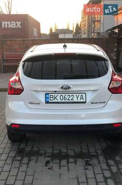 Хэтчбек Ford Focus 2014 в Ровно