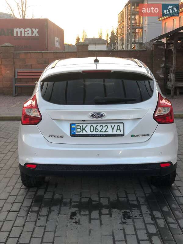 Хэтчбек Ford Focus 2014 в Ровно
