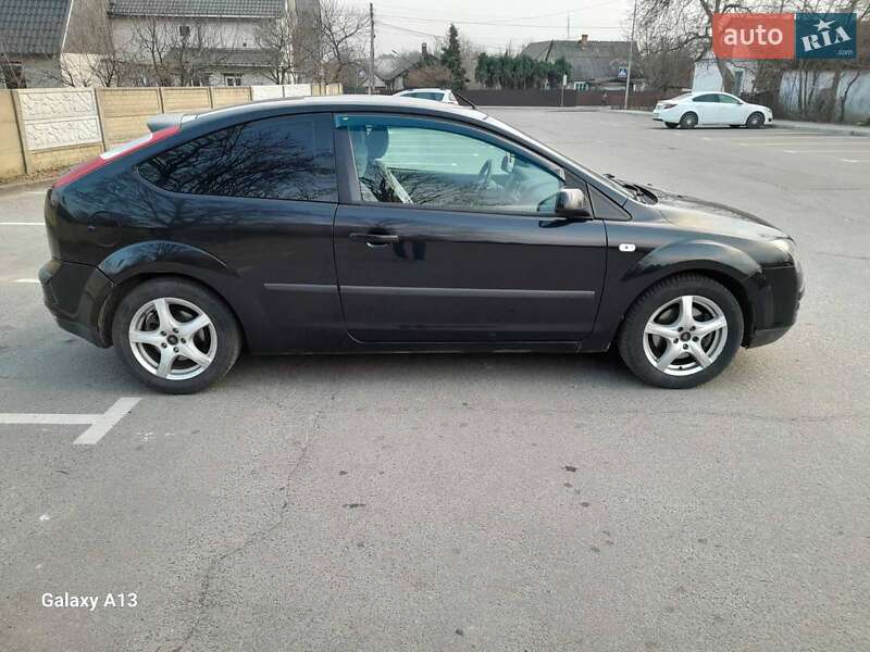 Хэтчбек Ford Focus 2006 в Киеве
