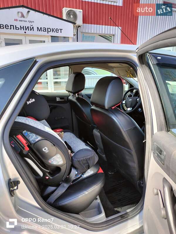 Хэтчбек Ford Focus 2011 в Шполе