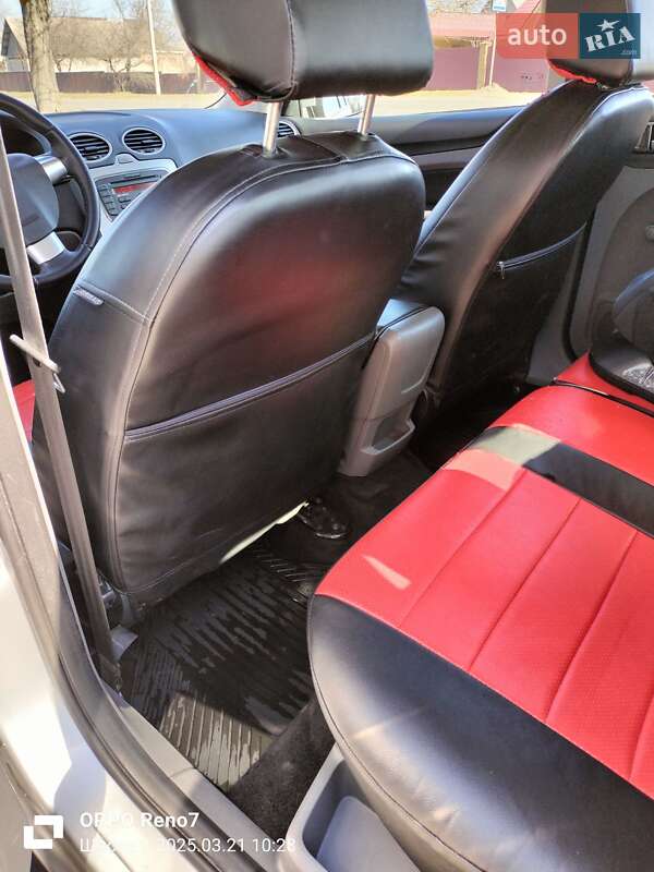 Хэтчбек Ford Focus 2011 в Шполе