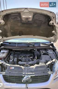 Хэтчбек Ford Focus 2011 в 
