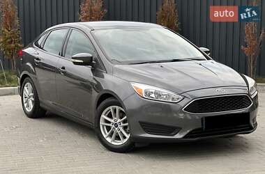 Седан Ford Focus 2015 в 