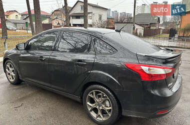 Седан Ford Focus 2014 в 