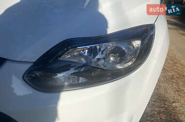 Седан Ford Focus 2012 в 