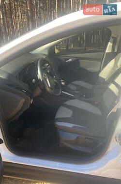 Седан Ford Focus 2012 в 