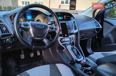 Хэтчбек Ford Focus 2013 в 