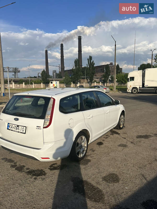 Универсал Ford Focus 2010 в Киеве