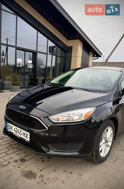 Хэтчбек Ford Focus 2015 в 