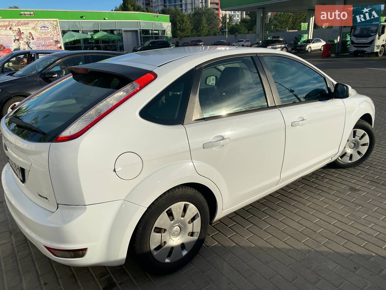 2010 Ford Focus - мініатюра 16