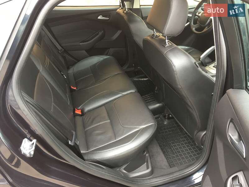 Седан Ford Focus 2012 в Лубнах