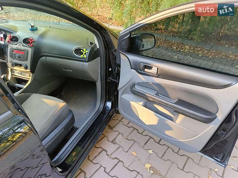 Универсал Ford Focus 2010 в Миргороде фото 10 Универсал Ford Focus 2010 в Миргороде