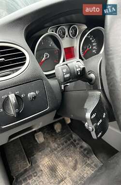 Универсал Ford Focus 2010 в 