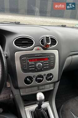 Универсал Ford Focus 2010 в 