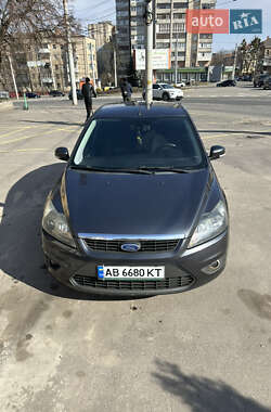 Хэтчбек Ford Focus 2010 в 