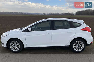 Хэтчбек Ford Focus 2016 в Черновцах