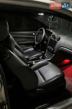 Хэтчбек Ford Focus 2007 в 