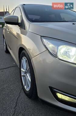 Седан Ford Focus 2018 в 