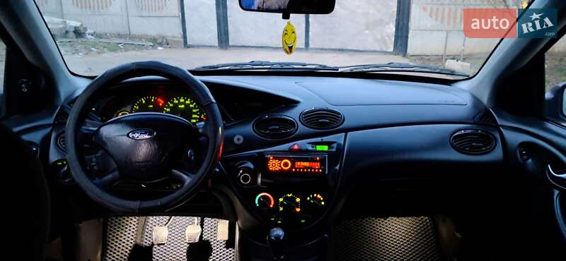 Универсал Ford Focus 2003 в Черновцах