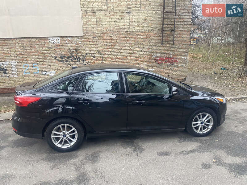 Седан Ford Focus 2017 в Киеве