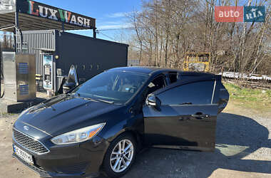 Седан Ford Focus 2015 в 