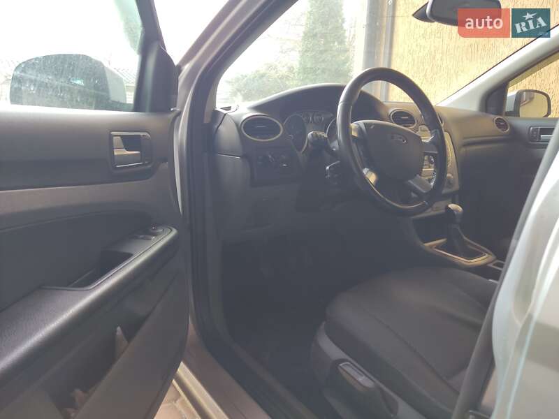 Седан Ford Focus 2008 в Киеве