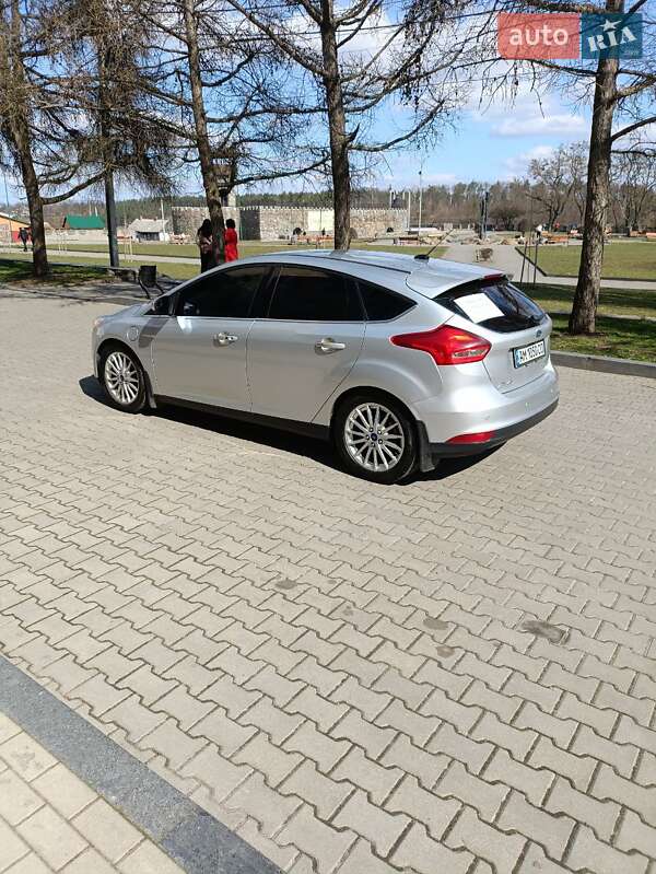 Хэтчбек Ford Focus 2015 в Звягеле