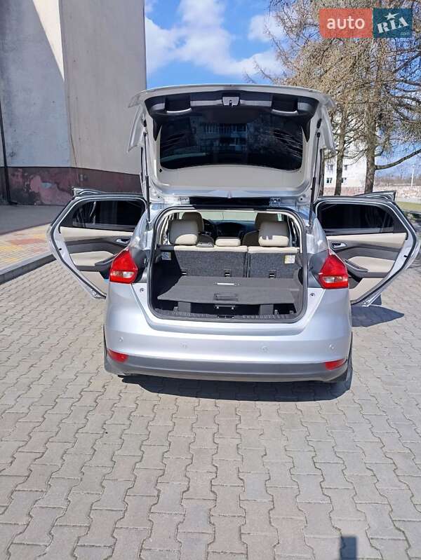 Хэтчбек Ford Focus 2015 в Звягеле