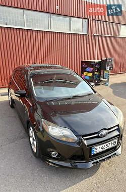 Хэтчбек Ford Focus 2013 в 
