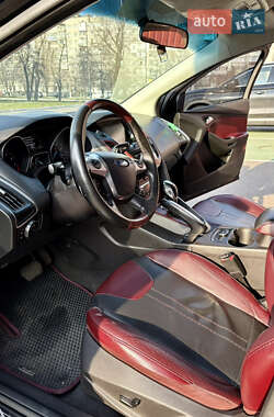 Хэтчбек Ford Focus 2013 в 