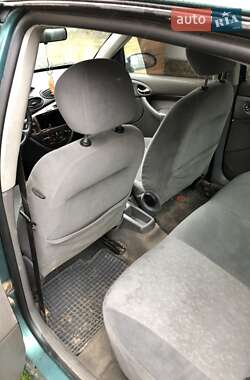Седан Ford Focus 1999 в 