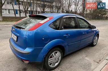 Хэтчбек Ford Focus 2006 в 