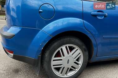 Хэтчбек Ford Focus 2006 в 