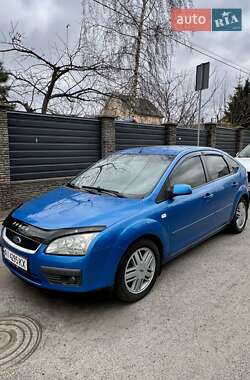 Хэтчбек Ford Focus 2006 в 