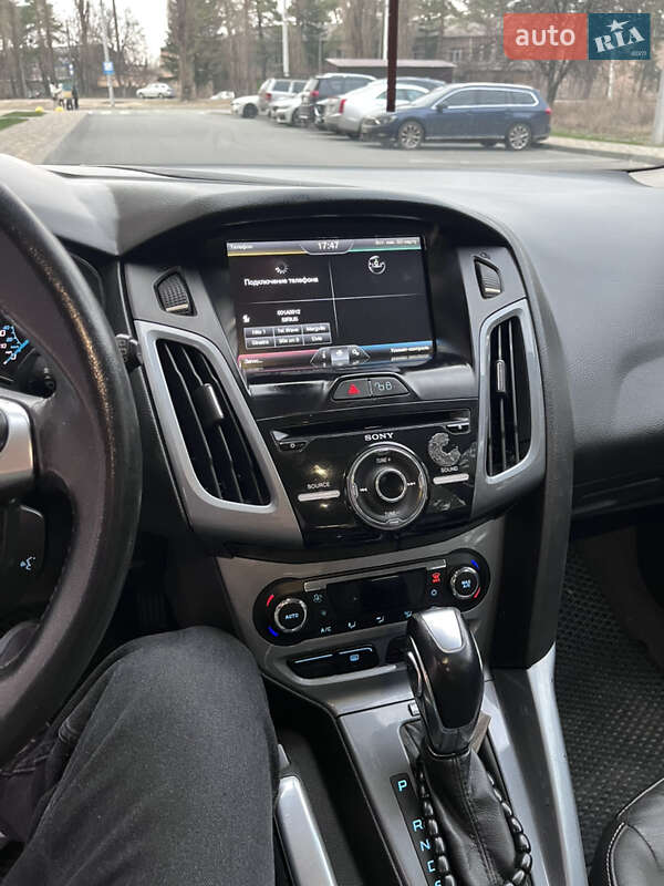 Хэтчбек Ford Focus 2011 в Чернигове