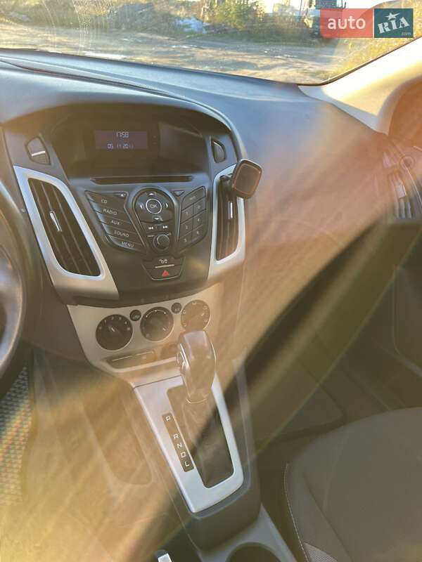 Седан Ford Focus 2011 в Львове