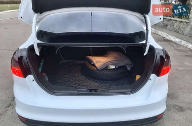 Седан Ford Focus 2012 в 