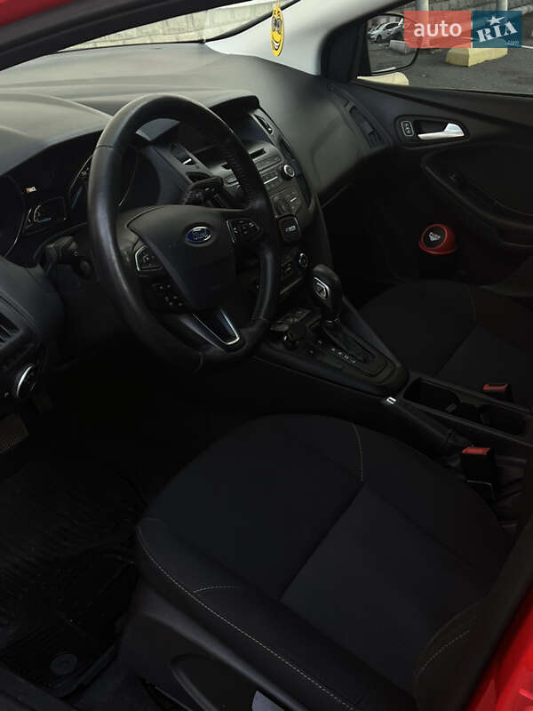 Хэтчбек Ford Focus 2016 в Киеве