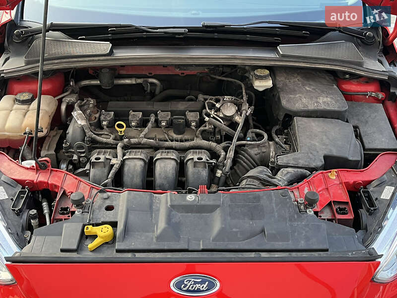 Хэтчбек Ford Focus 2016 в Киеве