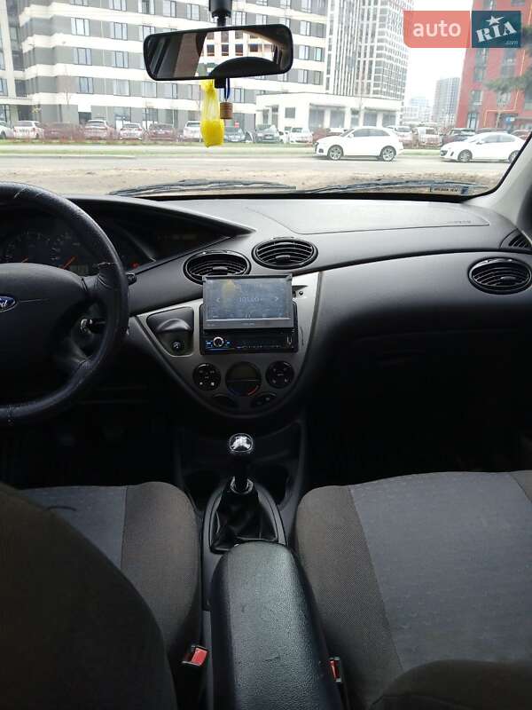 Седан Ford Focus 2004 в Киеве